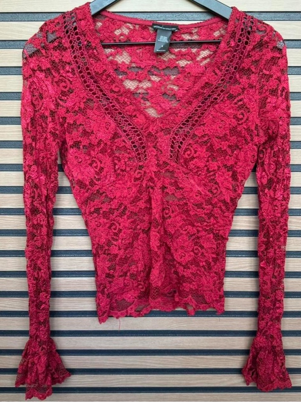Moda International Victorias Secret Red Lace Long Bell Sleeve Top Y2K Fairy 90s
